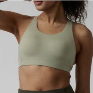 Athleta Advance Sports Bra | Sage Green | Size 38C